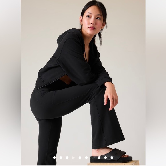 ATHLETA SALUTATION STASH HIGH RISE FLARE PANT - Picture 2 of 9